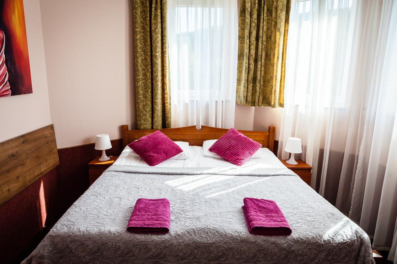 Rezydencja Zapiecek Świeradów-Zdrój Buitenkant foto